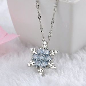 💎HP💎Crystal Snowflake Silver Pendants Necklace